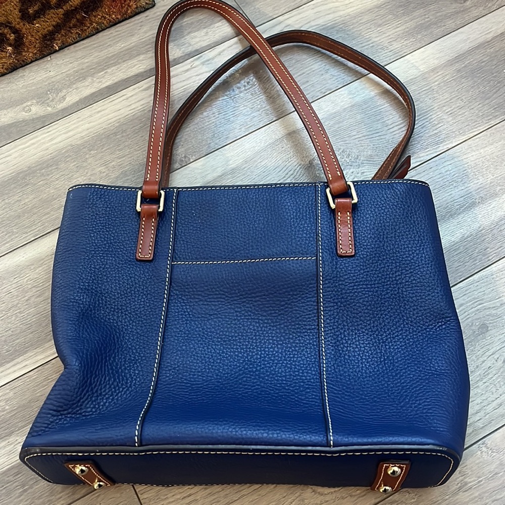 Dooney & Bourke tote - Picture 4 of 13